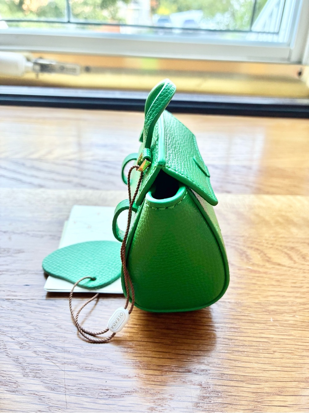 Oleada Miniature Purse Belt Purse or Charm Pebbled Leather Pistachio Green NWT - Picture 5 of 8